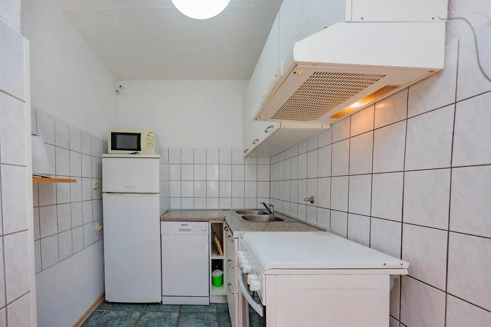 Crowonder Lucky Holiday House With Pool And Patio 30 Meters From The Beach Zadar 0*,  Croatia