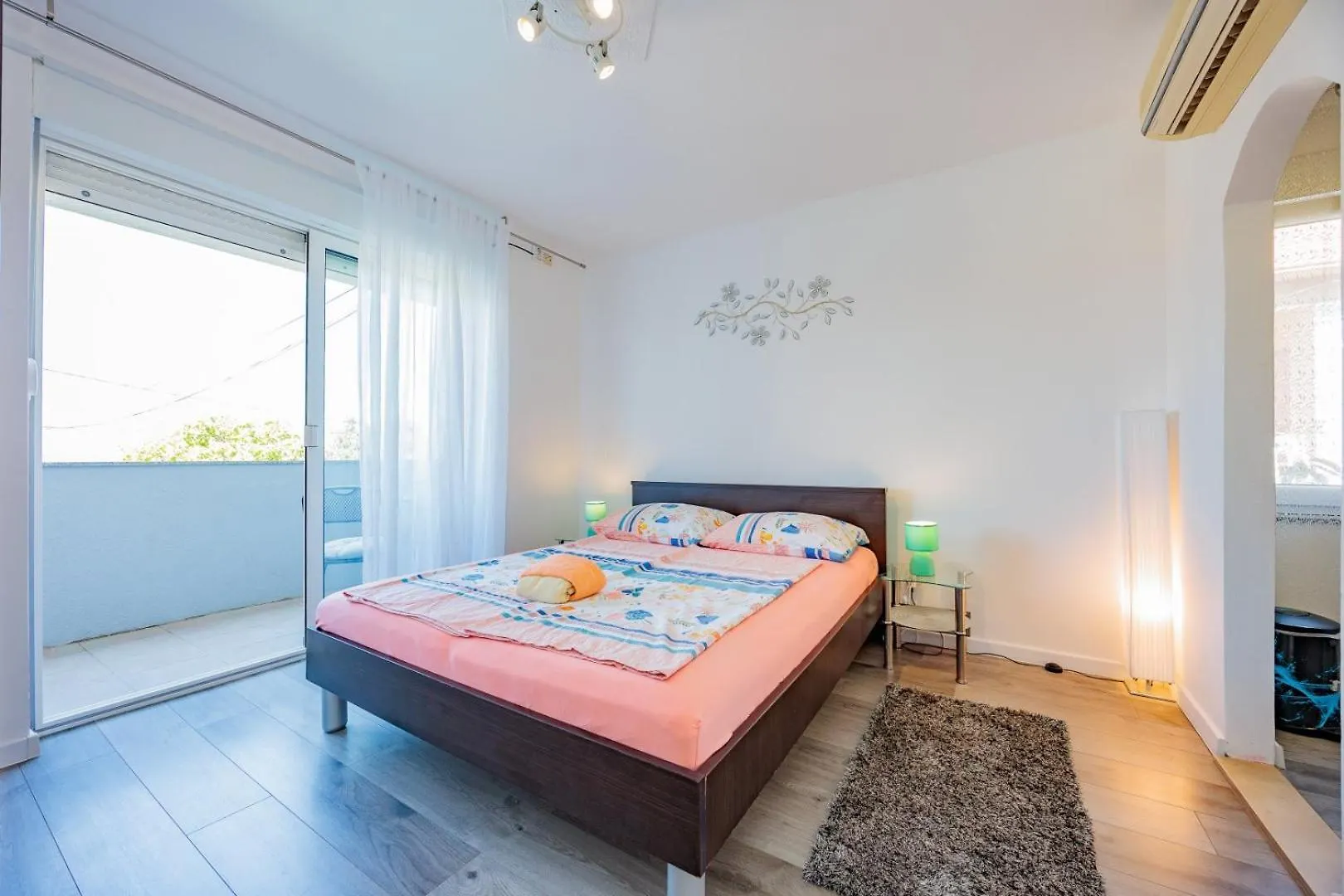 Crowonder Lucky Holiday House With Pool And Patio 30 Meters From The Beach Zadar Apartment