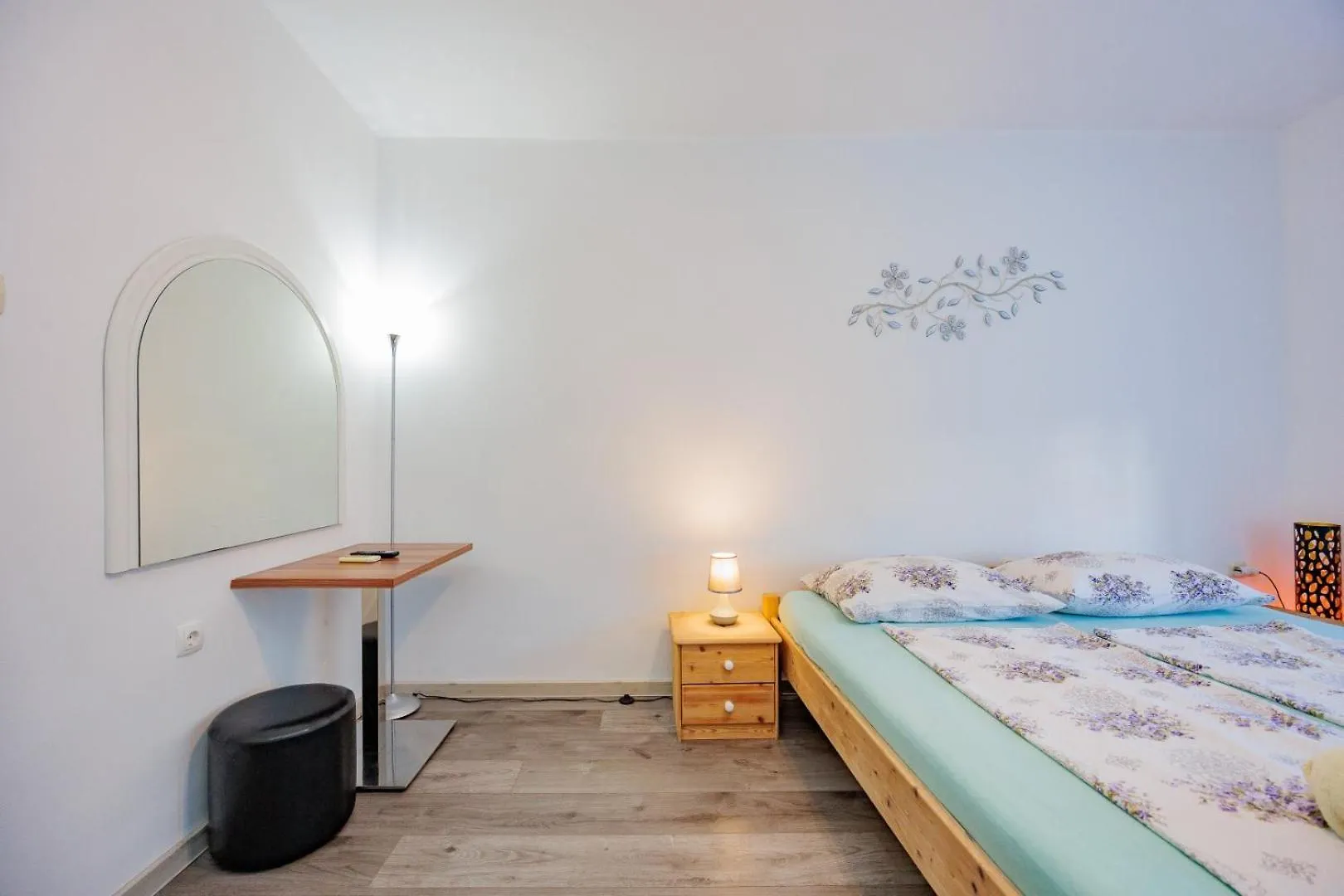 Crowonder Lucky Holiday House With Pool And Patio 30 Meters From The Beach Zadar Croatia