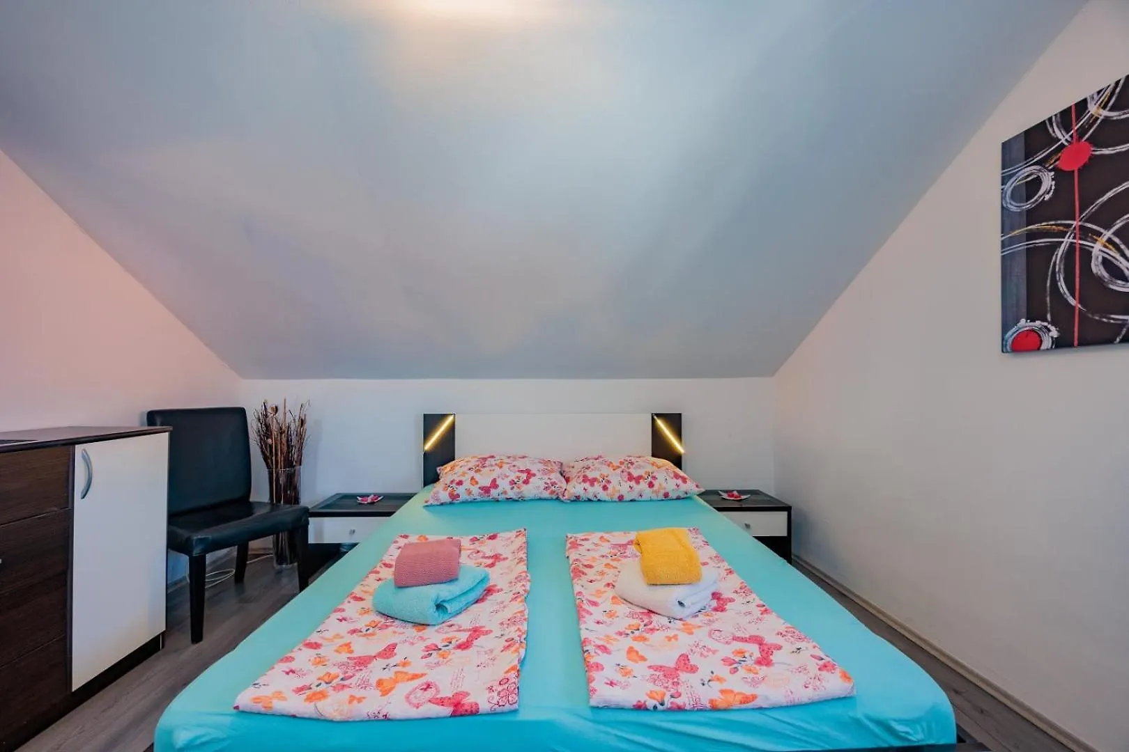 Crowonder Lucky Holiday House With Pool And Patio 30 Meters From The Beach Zadar Croatia