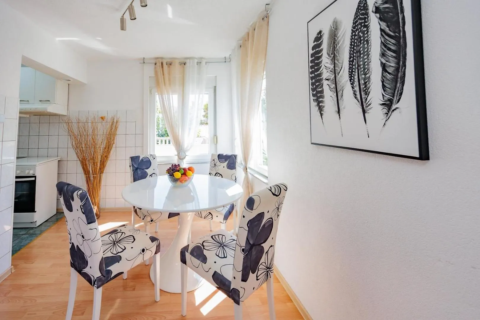 Crowonder Lucky Holiday House With Pool And Patio 30 Meters From The Beach Zadar 0*,