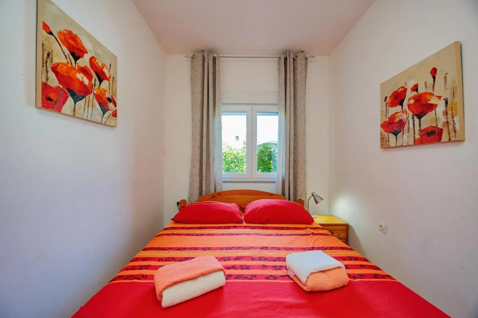 Crowonder Lucky Holiday House With Pool And Patio 30 Meters From The Beach Zadar