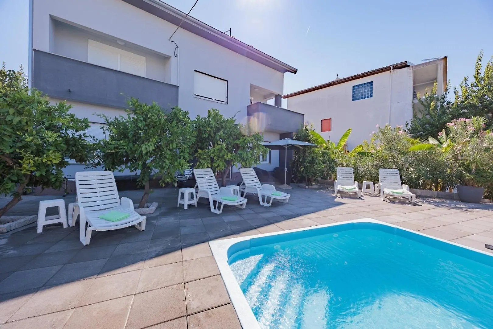 Crowonder Lucky Holiday House With Pool And Patio 30 Meters From The Beach Zadar 0*,  Croatia